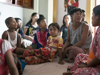 В Таиланд из Мьянмы за сутки проникло около 10 тысяч беженцев