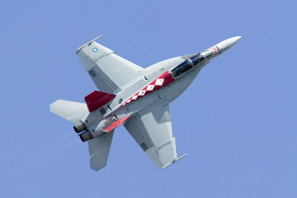 Производство истребителей Super Hornet завершится в 2016 году