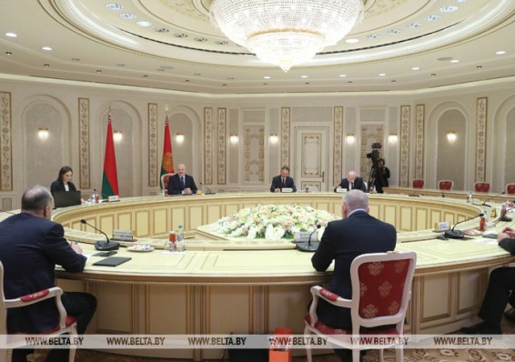 Лукашенко: Украина должна быть единой и неделимой