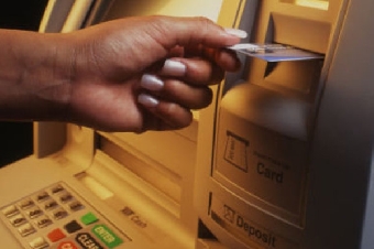 Беларусбанк приостановил обналичивание денег в банкоматах Таиланда