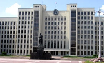 Правительство Беларуси в 2012 и 2013 годах продолжит проведение жесткой бюджетной политики