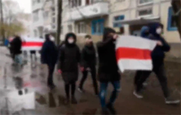 Жители Витебска вышли на марш против приезда Таракана