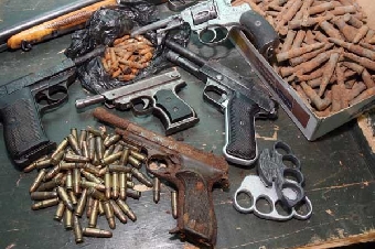 Белорусская милиция за пять дней операции "Арсенал" изъяла более 100 единиц оружия