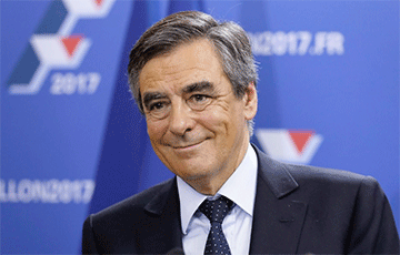 Фийона обсыпали мукой на встрече с избирателями в Страсбурге
