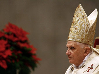 Папа Римский представил новый сайт Ватикана в твиттере