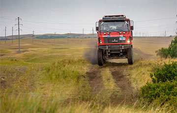 Белорусские МАЗы прошли 10 тысяч километров ралли «Шелковый путь»