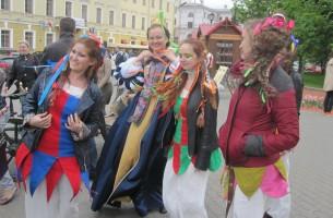 Уличные артисты превратили Минск в европейский город