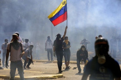 В ходе акций протеста в Венесуэле погибли три человека