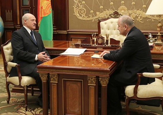 «Боюсь говорить спасибо». Лукашенко встретился с главой Нацбанка