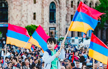 Почему экономика Армении развивается в шесть раз быстрее, чем белорусская