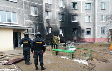 Возле многоэтажного дома в Слуцке произошел взрыв