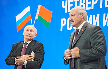 Эксперт: Из-за нефтяных споров Лукашенко и Путина подорожает бензин