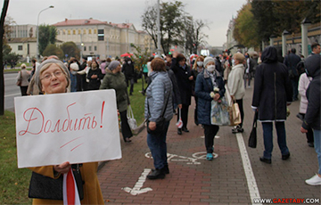 «Долбить!»: невероятные пенсионеры на минском марше