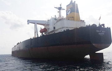 «Наш танкер захватили и увели в Иран»