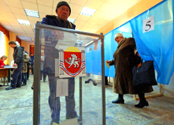 Эксперимент: крымчанин проголосовал на трех участках