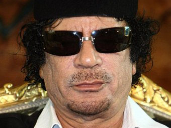 Алжир пообещал передать Каддафи суду в Гааге