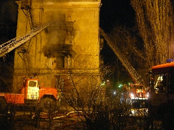 Более 30 человек были эвакуированы во время пожара в общежитии в Бобруйске
