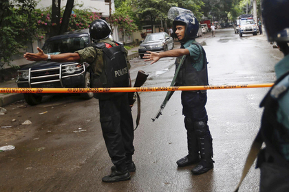 В Бангладеш в ходе штурма укрытия исламистов погибли 6 человек