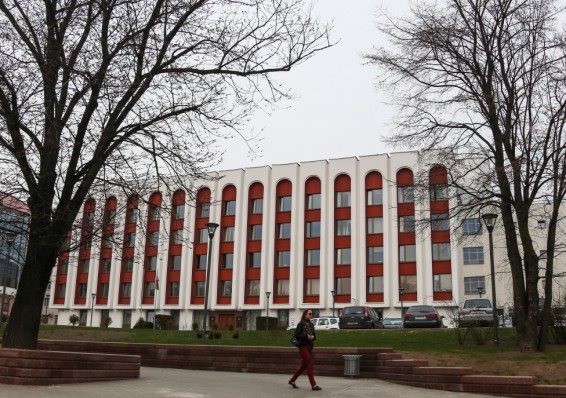 Белорусских дипломатов нацелили на работу по снижению просроченной дебиторки