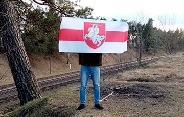 Партизаны Речицы провели пикет с национальным флагом
