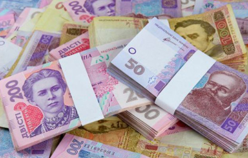 Минимальная зарплата в Украине с января обгонит белорусскую на 35%