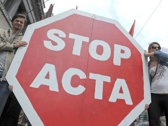 Европарламент проголосовал против антипиратского соглашения ACTA