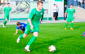 Футболист «Крумкачоў» попробовал сыграть с завязанными глазами