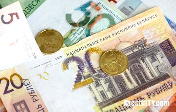 Денежные доходы белорусов рекордно обвалились