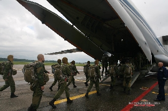 Белорусские десантники примут участие в международных учениях в Казахстане