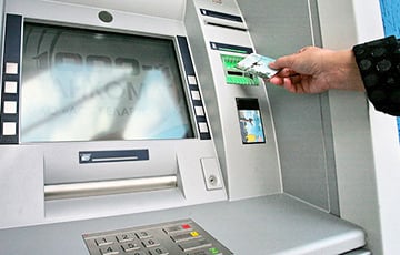 Беларуси сокращают число банкоматов, платежных терминалов и инфокиосков