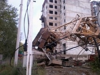 Белорусский рабочий погиб в Подмосковье при падении башенного крана