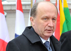 Премьер Литвы принес извинения в связи с арестом Беляцкого