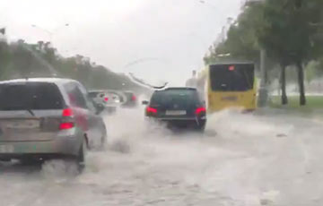 Минск затопило: На дороге пробки до 9 баллов