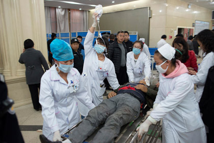 В Китае задержали подозреваемых в резне на куньминском вокзале