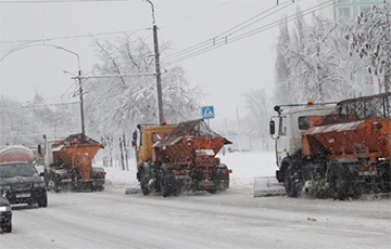 В Гомельской области из-за снегопада подняли весь личный состав ГАИ
