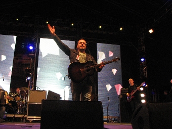 Аншлаг на концерте Войтюшкевича в Варшаве