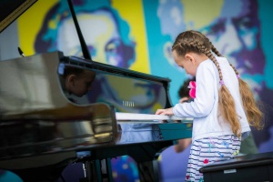 «Свободный рояль» снова в Минске: прийти и выступить перед публикой может каждый