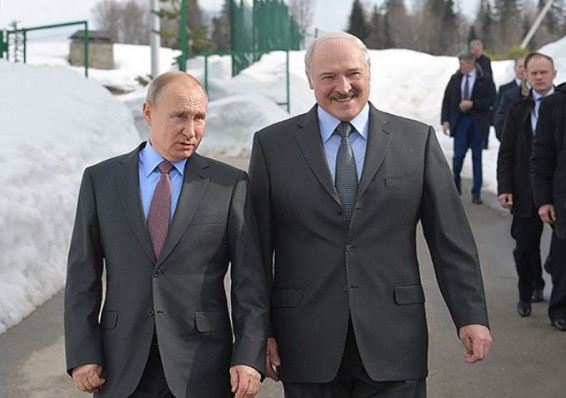 «Как-будто это важнейшая проблема в отношениях». Путин и Лукашенко не обсуждали налоговый маневр