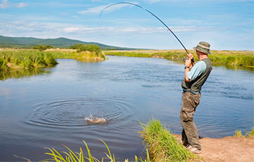 Пять рублей за рыбалку: В cтране уже сотни платных озер