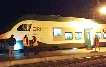 «Было две вспышки»: Из поезда «Минск-Гомель» эвакуируют людей