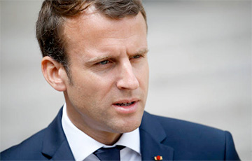 Макрон: Франция ограничит крупные международные путешествия этим летом