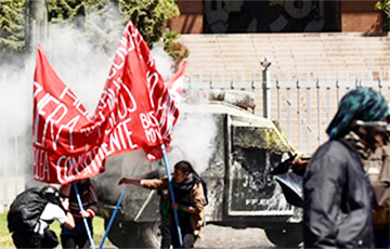 В Чили на акцию протеста вышло более миллиона человек