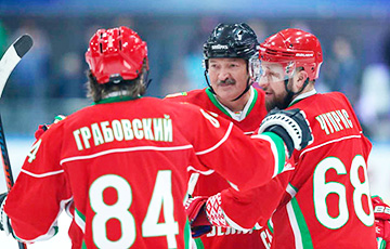 Почему Лукашенко играет в «белорусскую рулетку» с коронавирусом