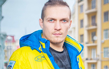 Украинец Усик может провести два боя подряд с российскими боксерами