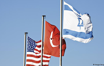 Турция отозвала послов из США и Израиля