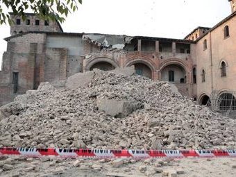 Число жертв землетрясения в Италии возросло до пяти