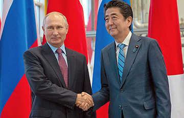 Премьер-министр Японии назвал условия для подписания мирного договора с Россией