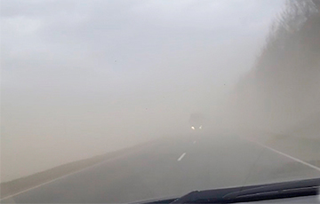 Песчаная буря под Мостами попала на видео