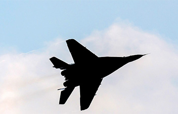 Самолет МиГ-29 ВВС Азербайджана упал в Каспийское море