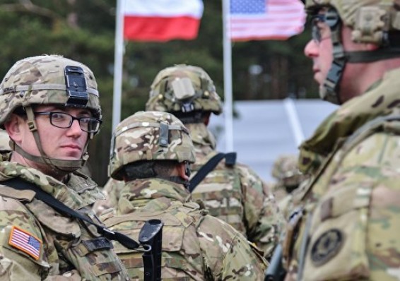 Глава минобороны Польши назвал размещение военной базы США решенным вопросом
